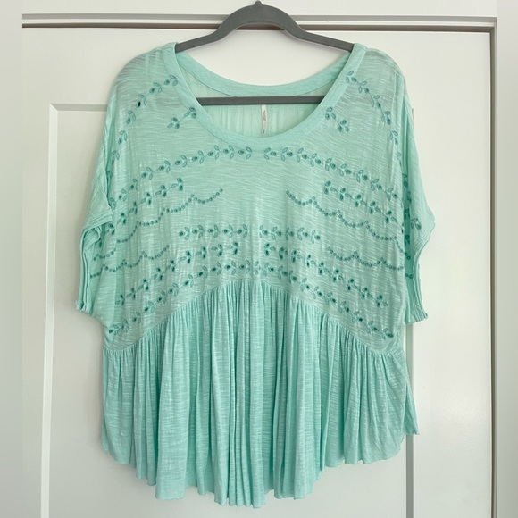 Free People Top - Picture 1 of 5